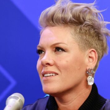 Controversial Books to Be Distributed by Pink on Upcoming Tour