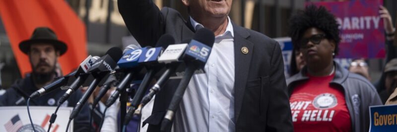 Succession Controversy Puts Chuy García in Spotlight