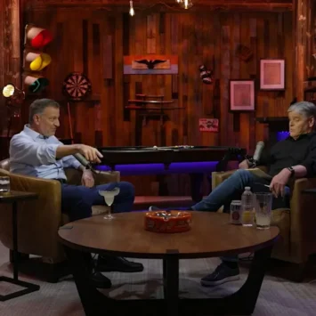 Former NYC Mayor Bill de Blasio Sits Down With Sean Hannity