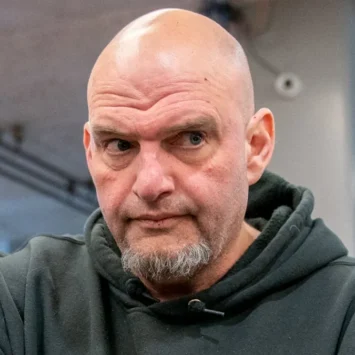 John Fetterman’s Response To Reporter Draws Praise From Conservatives