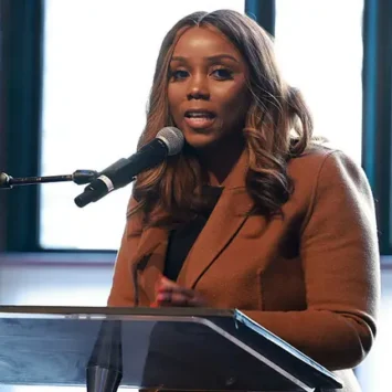 Feds Probe Governor Hochul’s Aide