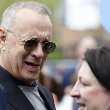 Tom Hanks Insults News Network Live On Air