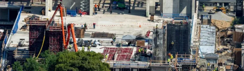 Supreme Court Smacks Down Critics as Trump Resumes Ballroom Build