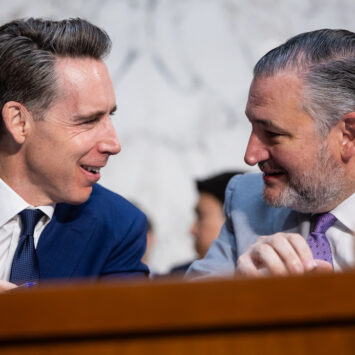Ted Cruz Stakes Out AI Middle Ground Against Trump And Vance