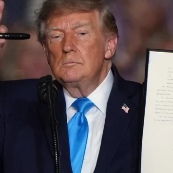 Just Announced: Trump Weighs Gas Tax Halt Before Congress Acts