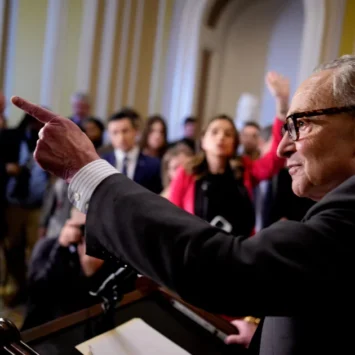 Senate Smacks Down Stock Trading Ban As Vote Collapses